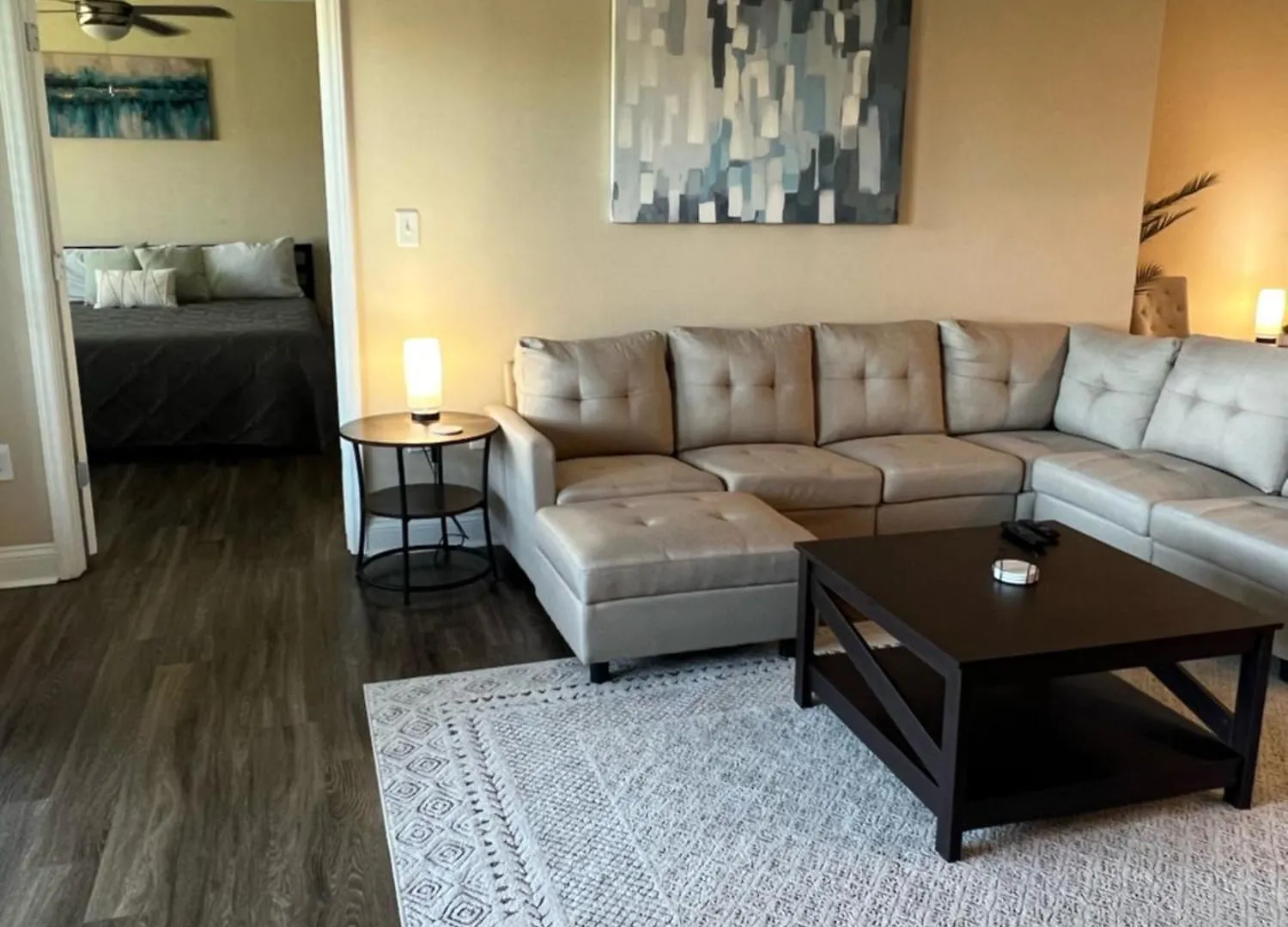 Spacious 2 Bed, 2 Bath Uptown Gem In The Heart Of The City-Parking-Wi-Fi-Balcony Cgv Charlotte 0*,
